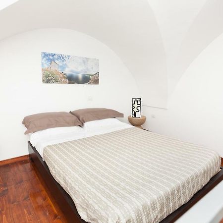La Piccola Dimora Dell' Alcantarine Lägenhet Lecce Exteriör bild